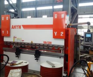 3M thủy lực CNC báo chí phanh 4 trục