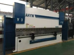 Máy phanh báo chí CNC kim loại Yawei 4M