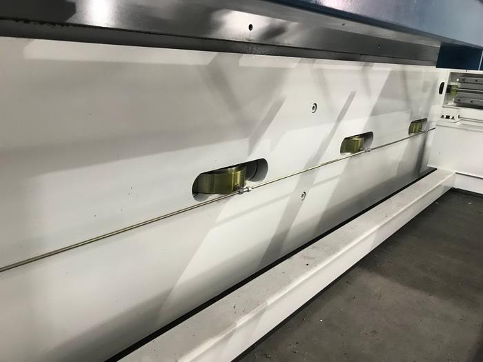 AHYW Yawei 300t6m cnc controlled press brake auto crowning table china suppliers