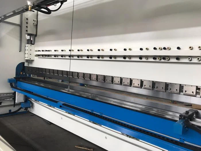 AHYW Yawei 320t6m cnc press brake for 20 ftshee metal bending machine china supplier