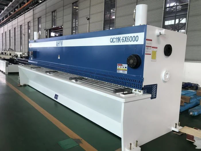 Máy cắt kim loại AHYW Yawei 6mm Thép 6M